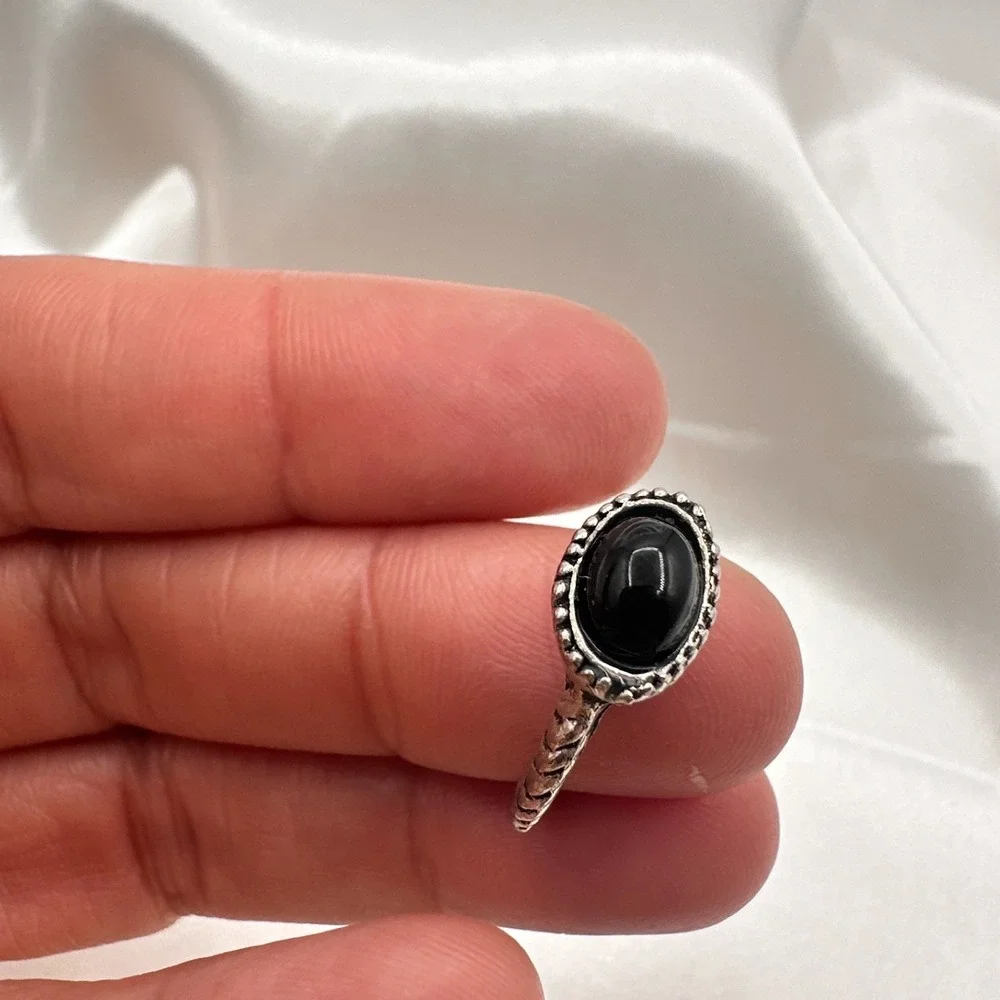 Vintage Y2K Silver Tone‎ Black Onyx Stone Ring Women's Classic Fashion Jewelry
